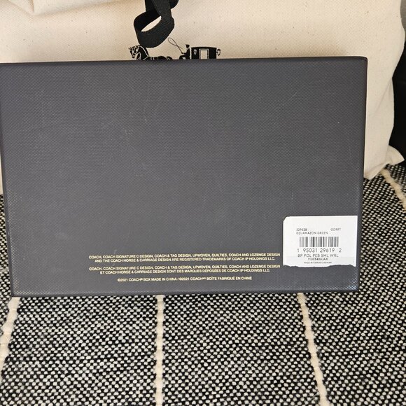 #6 Coach Amazon Green Boxed Leather Wristlet 22952B - New in Box